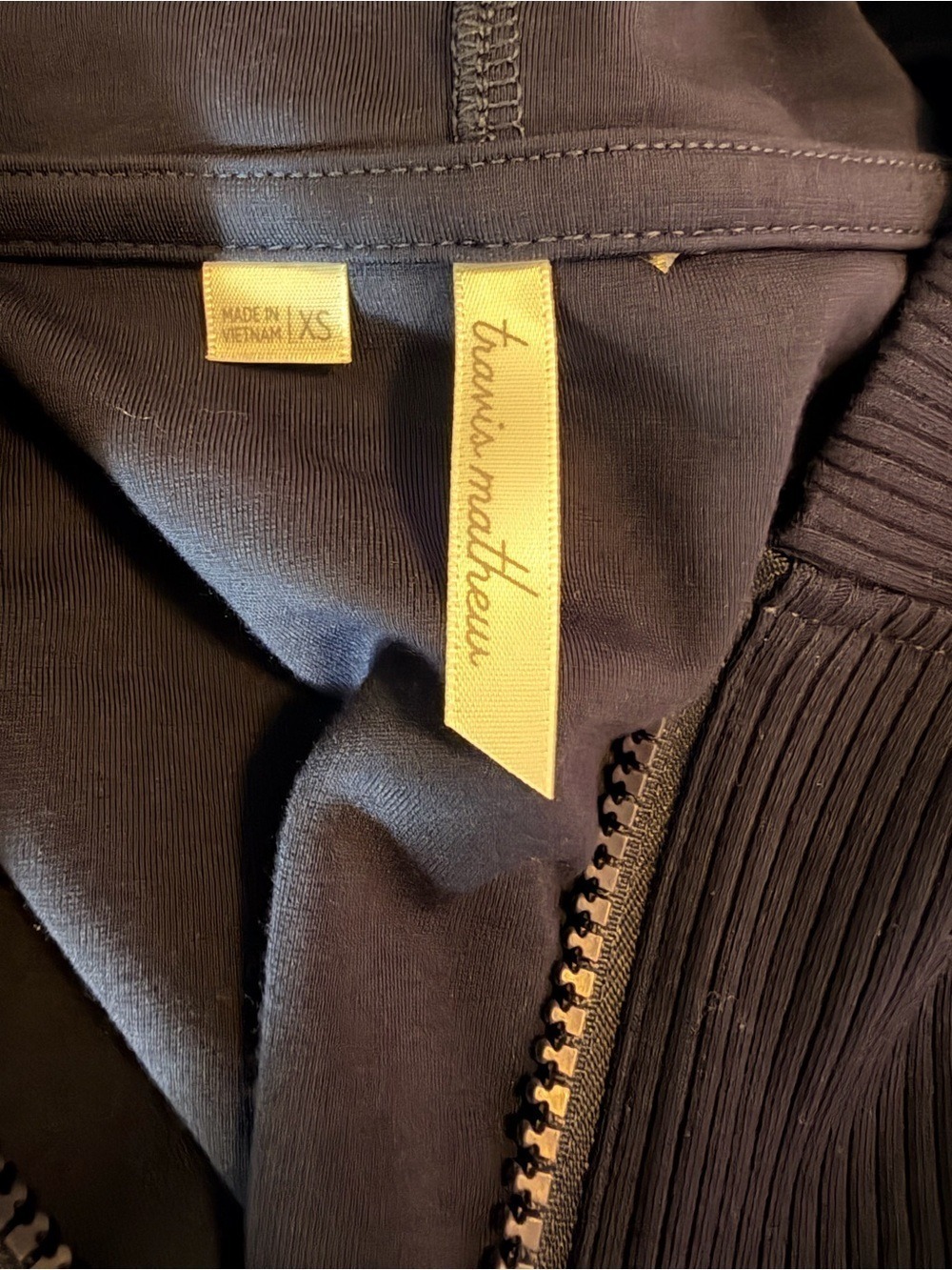 TravisMathew Navy Quarter Zip Hooded Pullover Top Extra Small - Picture 3 of 8